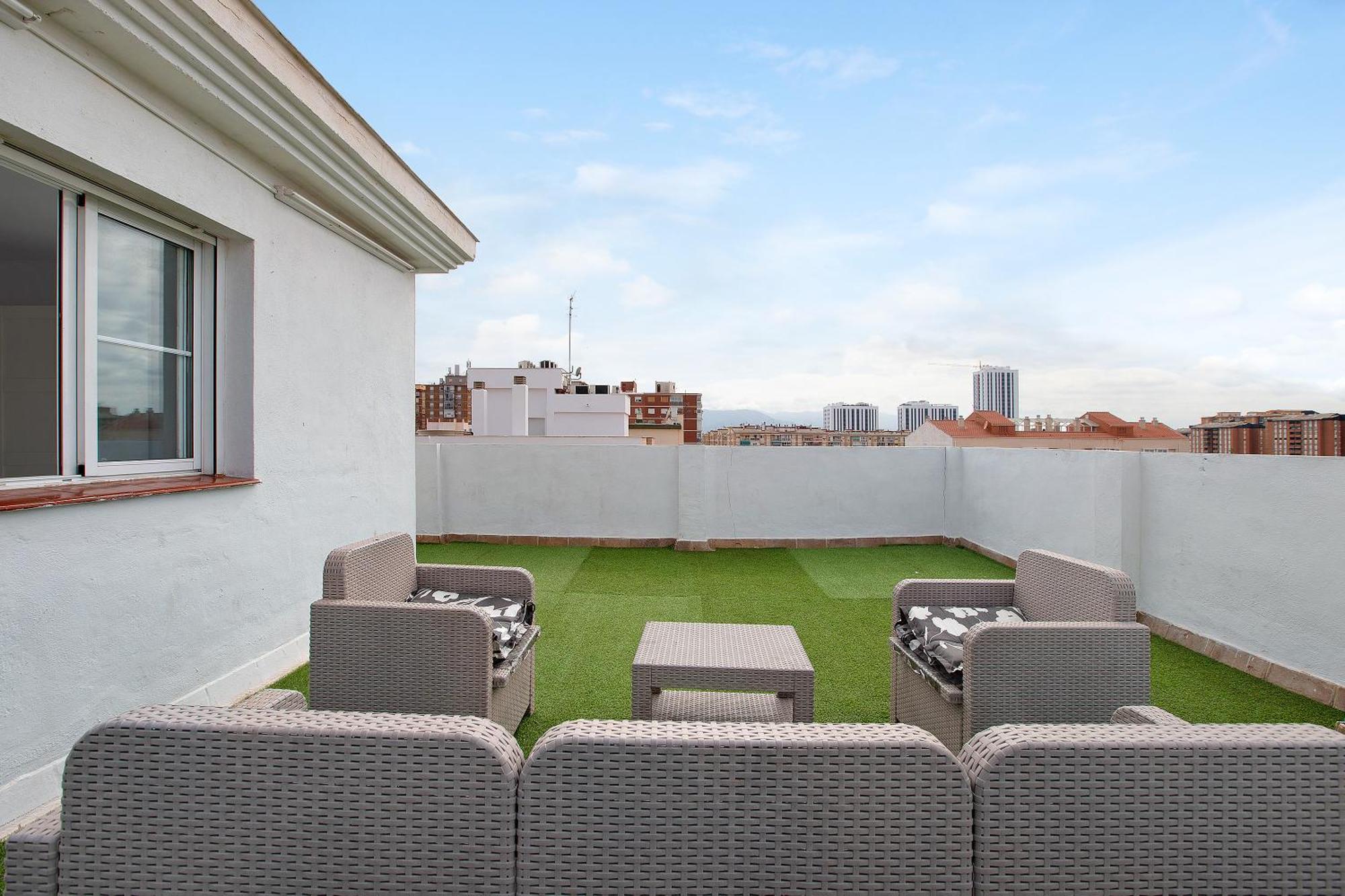 Atico Duplex En Malaga Apartment Exterior photo